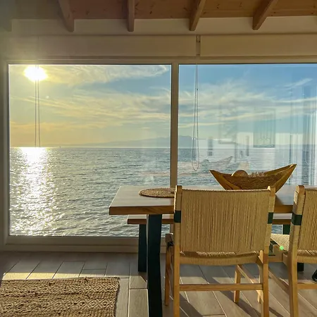 Navis Luxury Skála Kallirákhis