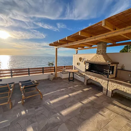 Navis Luxury * Skála Kallirákhis