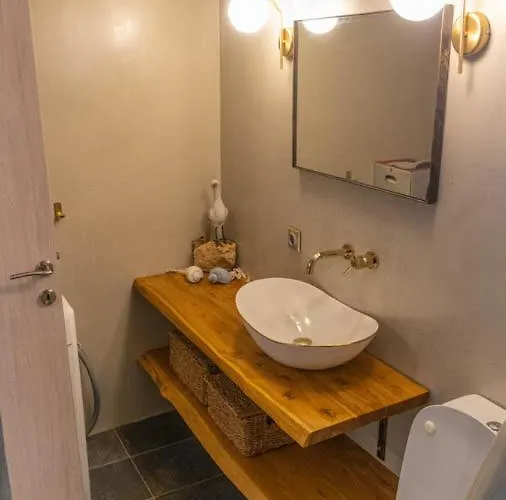 Navis Luxury Skála Kallirákhis