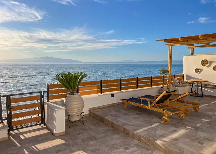 Navis Luxury Apartament Skála Kallirákhis